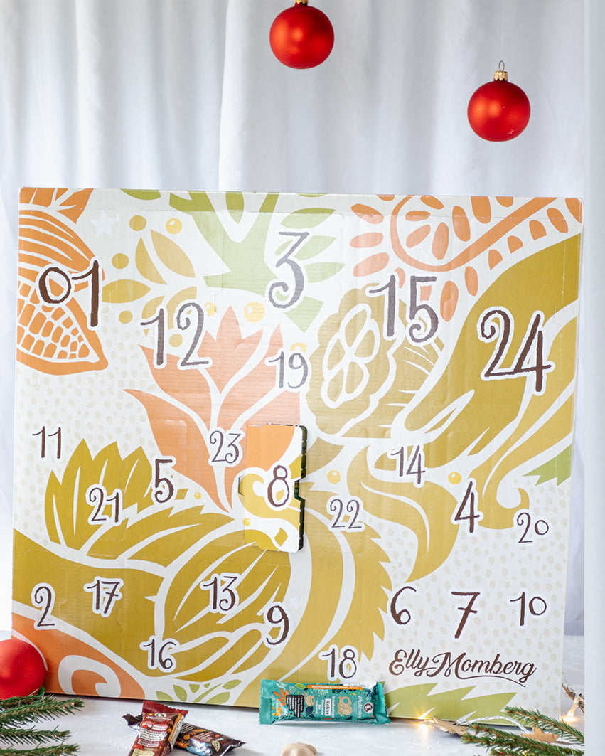 Veganer Adventskalender Deluxe 2026 mit 24 verschiedenen Überraschungen ohne Zuckerzusatz, glutenfrei mit Schokoladetafeln, Schokoriegeln, Pralinen und Weihnachtsfiguren