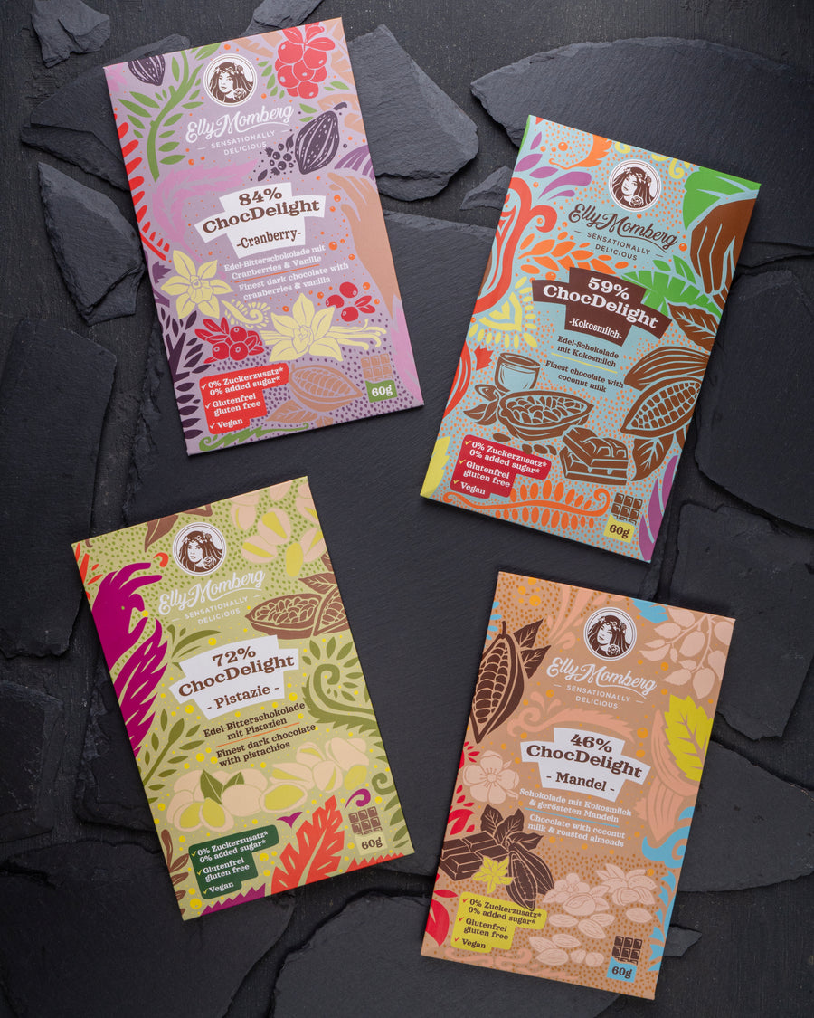 ChocDelight Schokoladentafeln 4er Set mit vier Schokoladensorten ohne Zuckerzusatz und vegan von Elly Momberg. Bild zeigt 4 Schokoladenpackungen