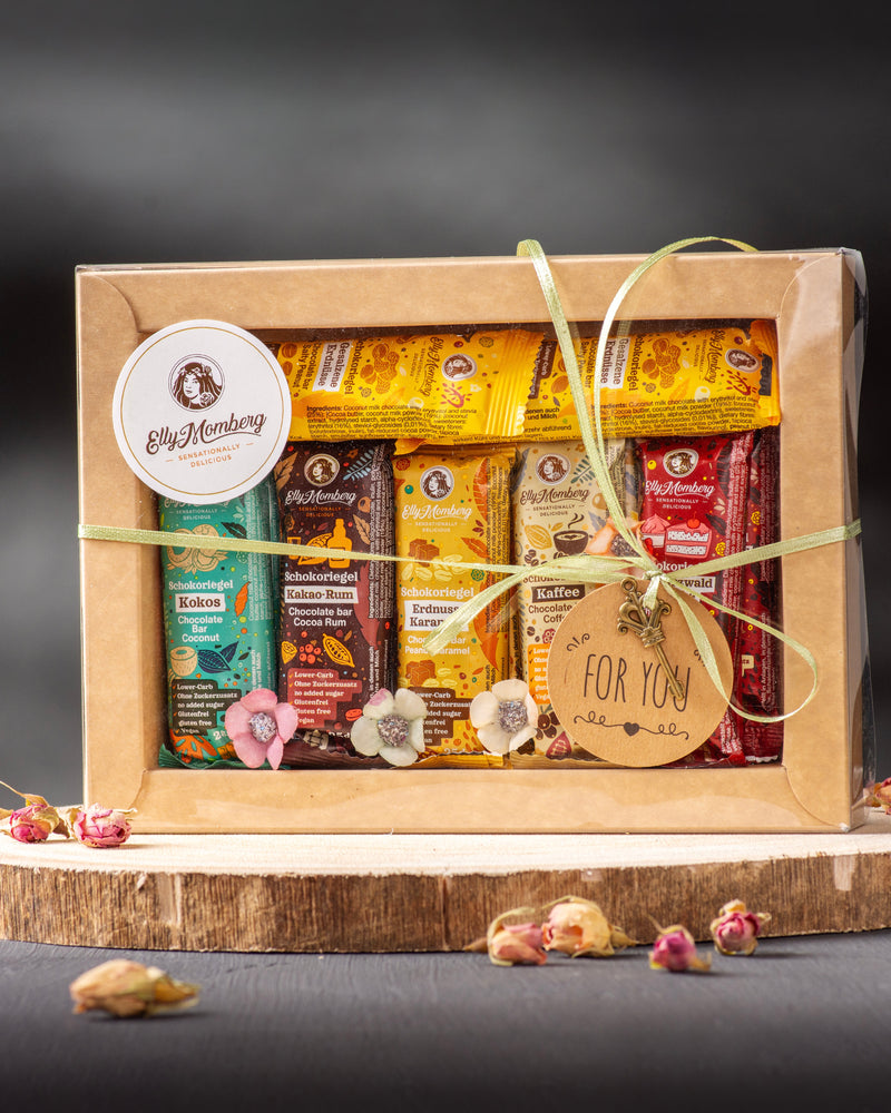 Geschenkbox mit Schokoladenriegel von Elly Momberg.