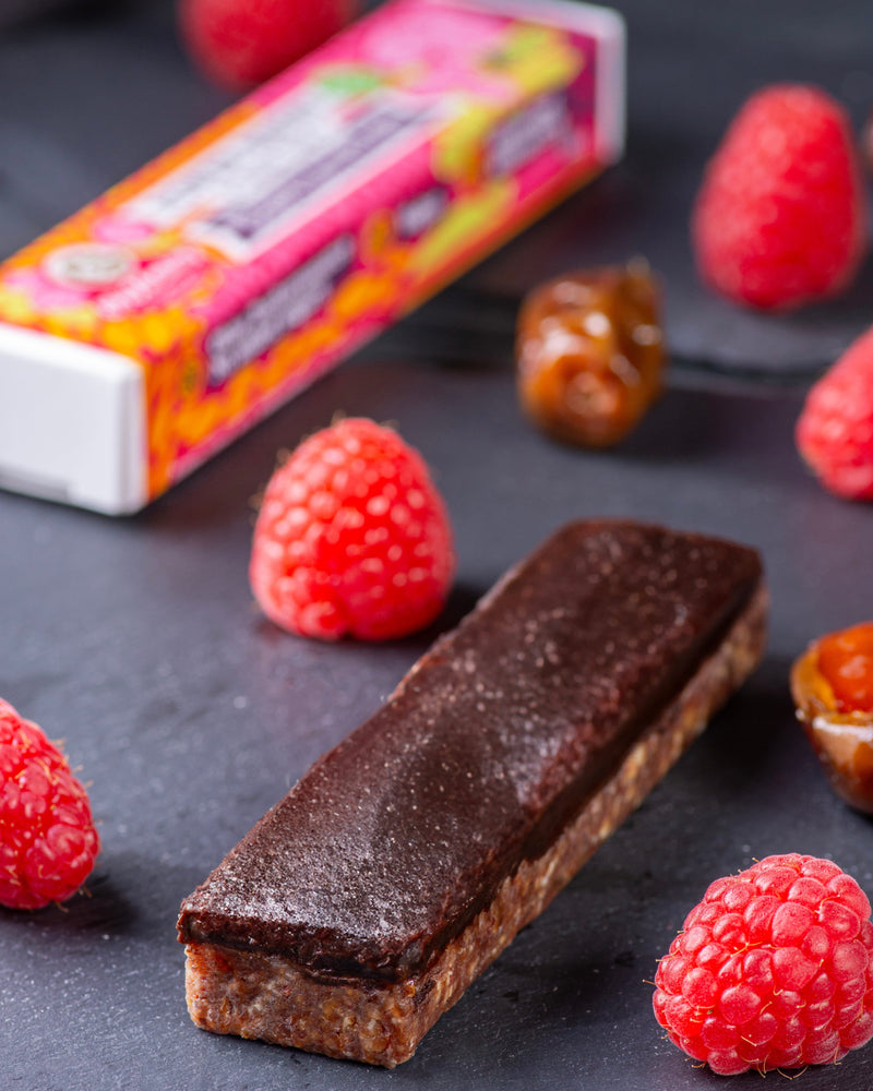 Humber Energieriegel von Elly Momberg mit Himbeeren und der Originalverpackung. 