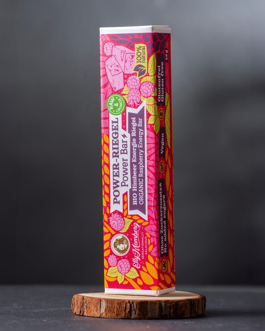 Energie Riegel, Power, Rohkost, Protein, Eiweiß, Pre Workout, Sport, Fitness, laktosefrei, vegan, glutenfrei, ohne Zuckerzusatz, Carob, Johannisbrotkernbaum, Dattel, Elly Momberg, Bio, Organic, Hanf, Himbeer, Haselnüsse
