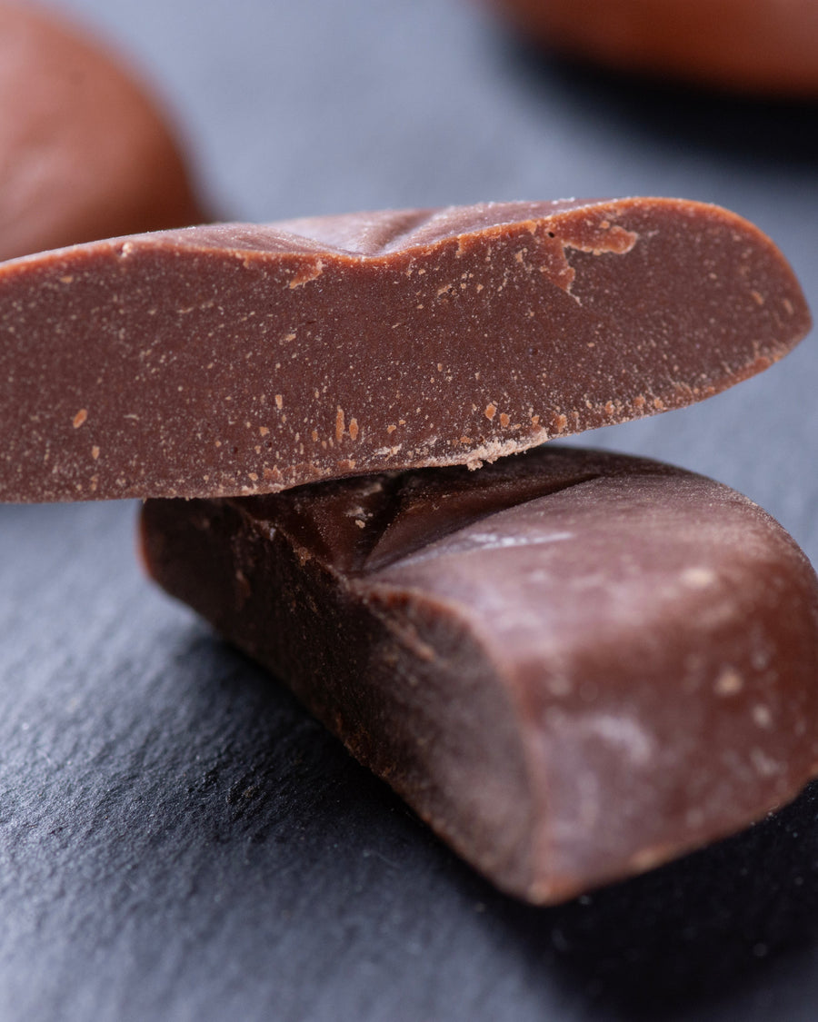 Elly Momberg, Schokotropfen zum Backen und für Desserts; Snack, zuckerfrei, vegan, glutenfrei, keto, kohlenhydratreduziert, Diabetiker, Diät, Abnehmen laktosefrei, Lebensmittelallergie, Allergiker

Elly Momberg, chocolate drops for baking, desserts, treat, keto, sugar free, vegan, gluten free, lower carb, diabetics, diat, allergies, lactose free