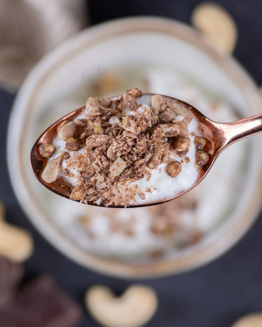 Elly Momberg Organic Raw quality granola with  buckwheat, sunflower seeds, carob, mango and cashews, no added sugar, gluten free, vegan