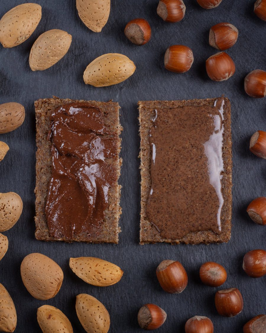 Organic Keto Spread chocolate with  almond , with MTC oil, Elly Momberg, no added sugar, vegan, gluten free