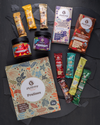 Geschenkbox Grand Deluxe Silber mit Riegeln, Fruchtaufstrichen, Schokoladentafeln und Pralinen von Elly Momberg