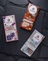 Schokoladen Trio ohne Zuckerzusatz, zuckerfrei, vegan, weiße Schokolade, Kokosmilch, schwarze Johannisbeere, Diabetiker, Früchte, Unverträglichkeit, laktosefrei, Elly Momberg