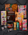 Probier-Set Gross mit Schokolade, Schokodrops, Keksen, Fruchtaufstrich, Pralinen und Gourmet-Riegeln von Elly Momberg